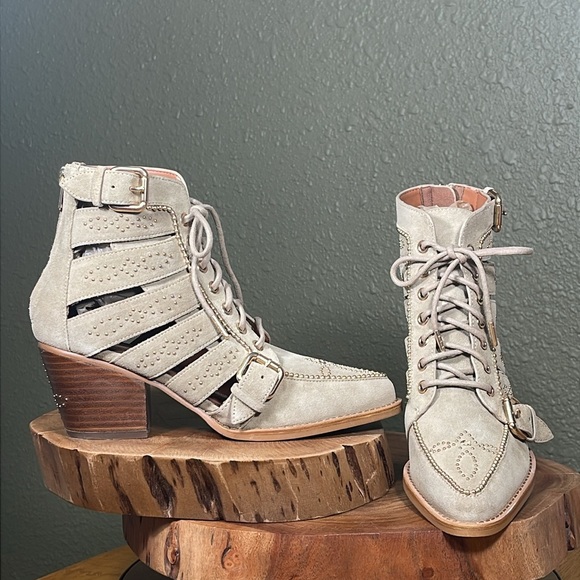 NEW HTF COACH PAISLEY BOOTIE - Picture 6 of 16